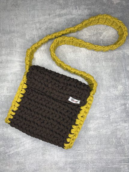 Вязаная маленькая коричнево-желтая сумка ручной работы - Kissel